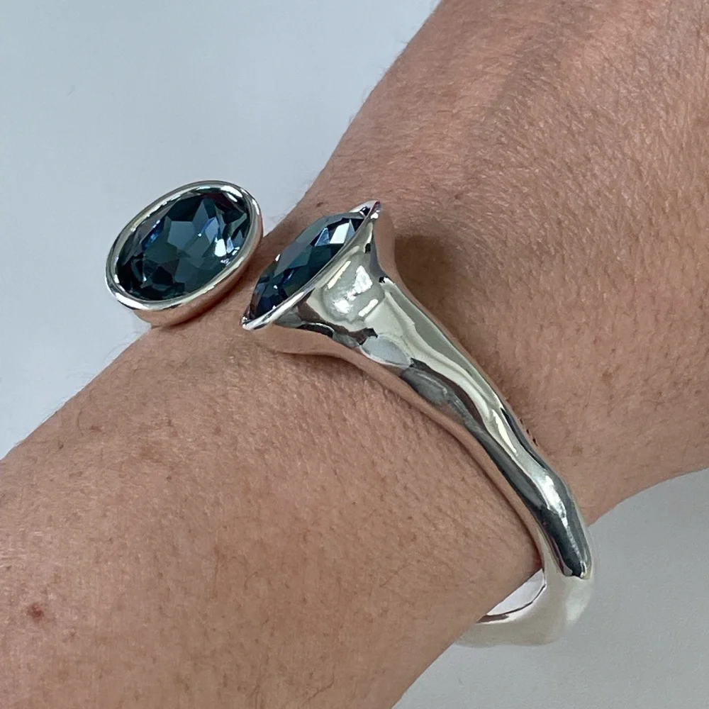 Uno de 50 Bracelet - NEVER SEEN - Silver with Blue Swarovski Crystal